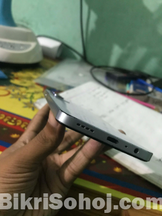 Realme c65